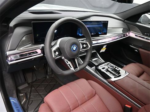 New 2026 BMW i7 eDrive50 w/ M Sport Package image 18