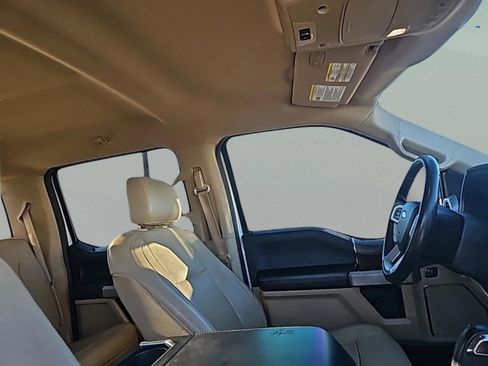 Used 2016 Ford F150 Lariat image 39