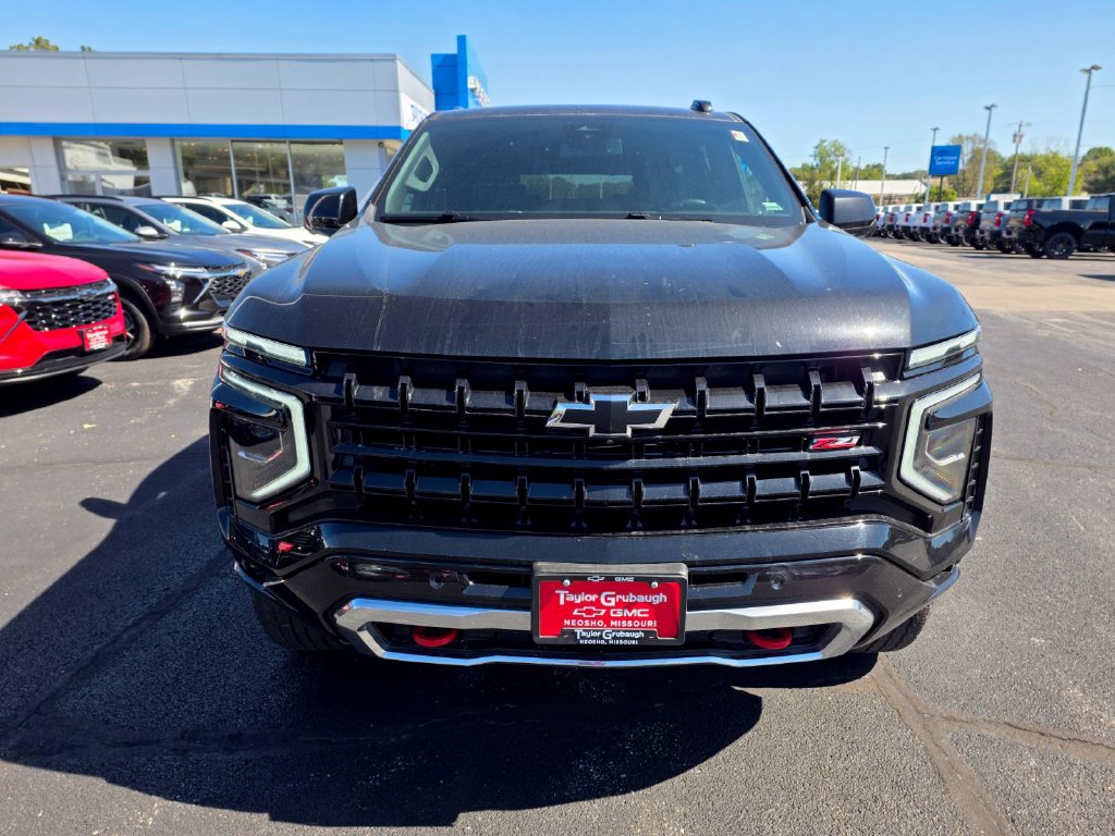 Used 2025 Chevrolet Tahoe Z71 AWD/4WD image 4