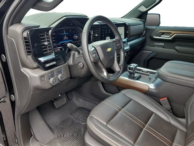 Used 2024 Chevrolet Silverado 1500 High Country w/ Technology Package AWD/4WD image 10