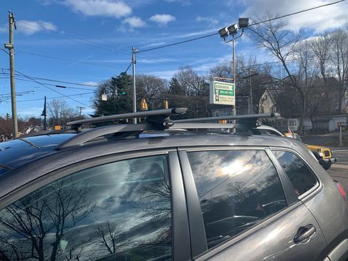 Used 2020 Jeep Cherokee Trailhawk image 9