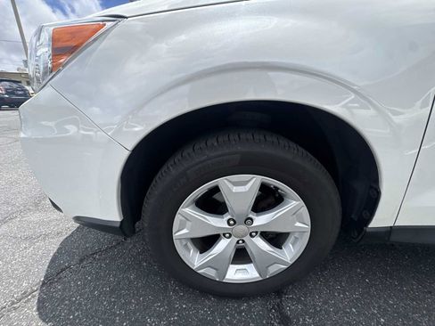 Used 2016 Subaru Forester 2.5i Limited AWD/4WD image 10