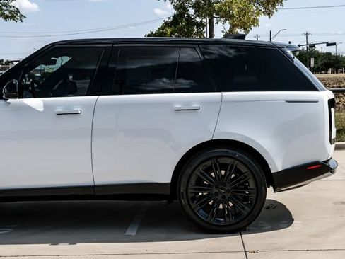 New 2026 Land Rover Range Rover SE AWD/4WD image 14