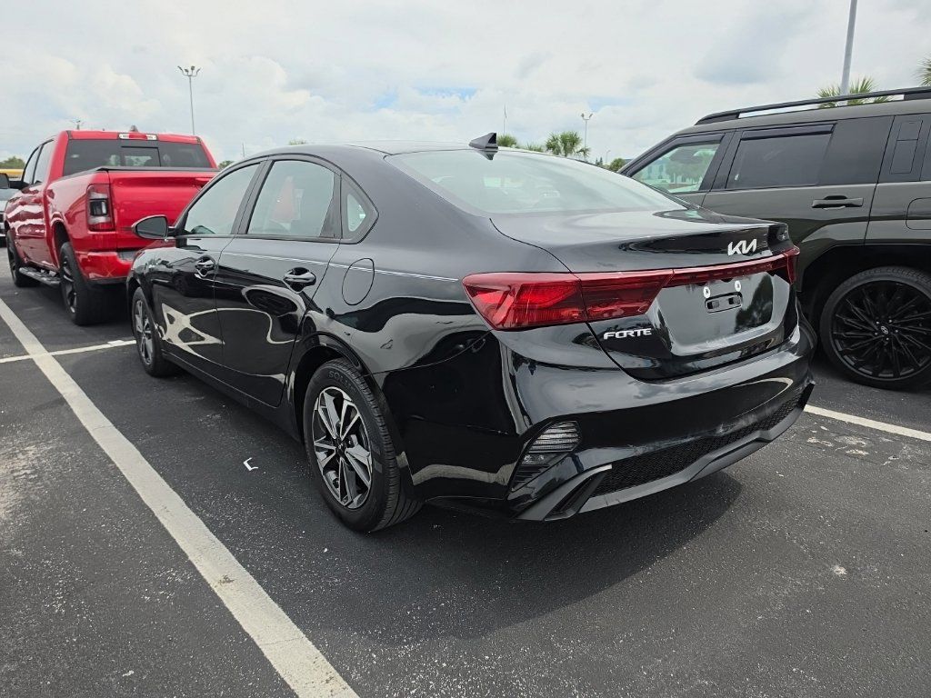 Certified 2024 Kia Forte LXS FWD image 13