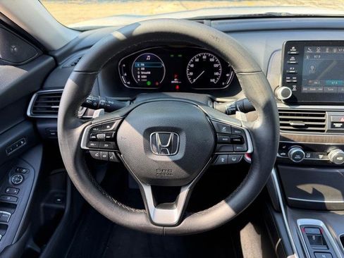 Used 2019 Honda Accord Touring image 29