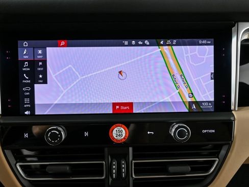 New 2025 Porsche Macan image 15