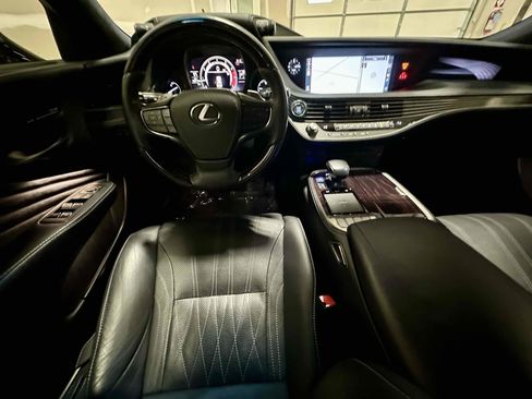 Used 2018 Lexus LS 500 Luxury w/ Luxury Package image 26