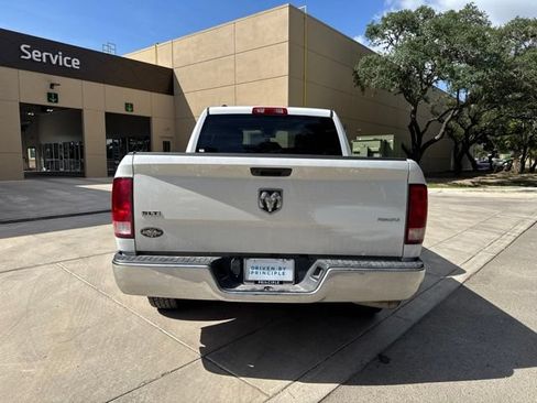 Used 2021 RAM 1500 Classic SLT RWD image 3