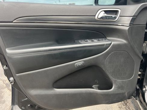 Used 2020 Jeep Grand Cherokee Limited X image 21