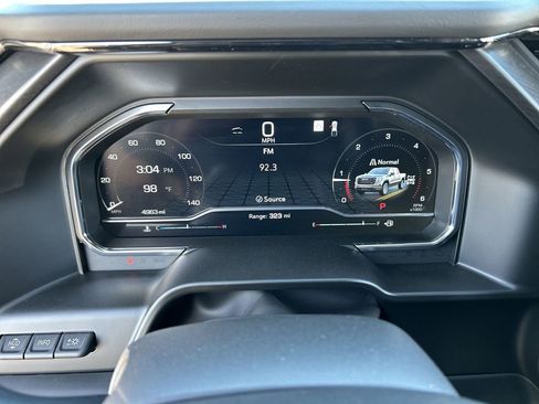 Used 2025 GMC Sierra 1500 AT4X image 11