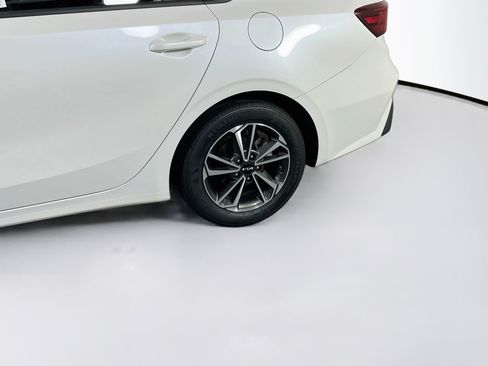 Used 2023 Kia Forte LXS w/ LXS Technology Package FWD image 28