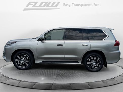 Used 2021 Lexus LX 570 4WD w/ Luxury Package image 5
