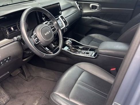 Used 2022 Kia Sorento SX AWD/4WD image 5
