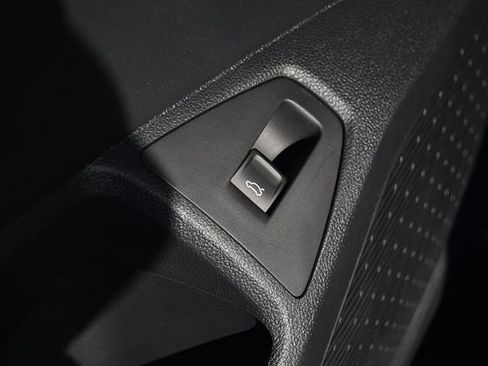 New 2026 Volkswagen Jetta Sport image 9