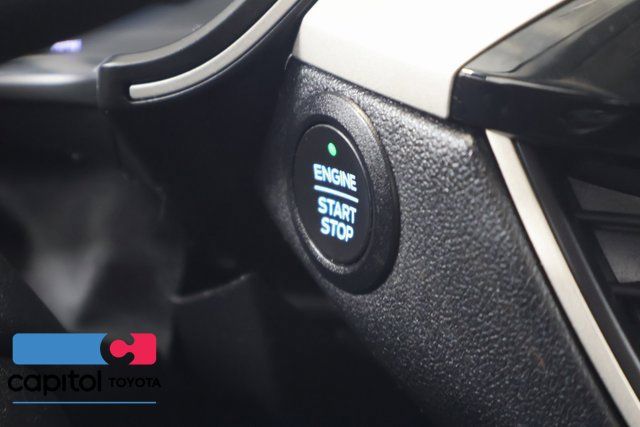 Used 2022 Ford Escape SE FWD image 19