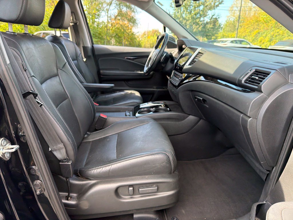 Used 2017 Honda Pilot Elite image 47