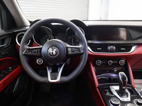 Used 2020 Alfa Romeo Stelvio AWD w/ Nero Edizione image 20