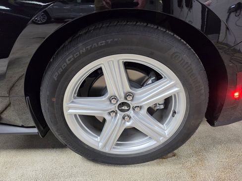 Used 2026 Ford Mustang Coupe image 8