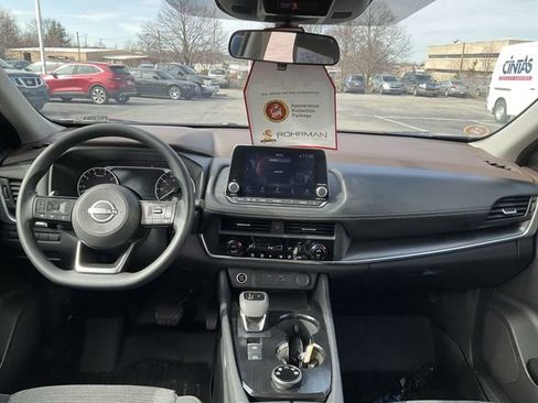 Certified 2023 Nissan Rogue SV image 12