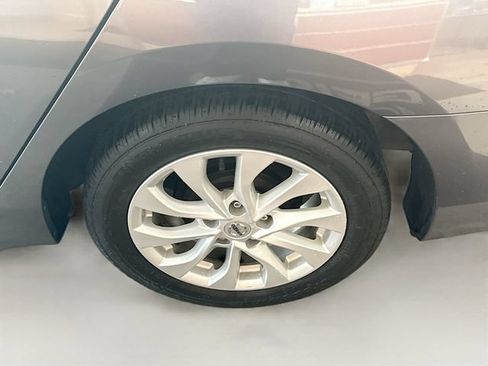 Used 2019 Nissan Sentra SV FWD image 28