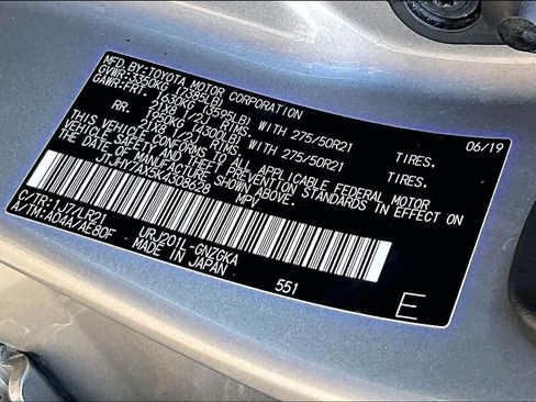 Used 2019 Lexus LX 570 4WD w/ Luxury Package image 37