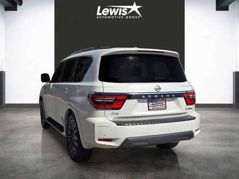 Used 2023 Nissan Armada Platinum w/ Captain's Chairs Package AWD/4WD image 3