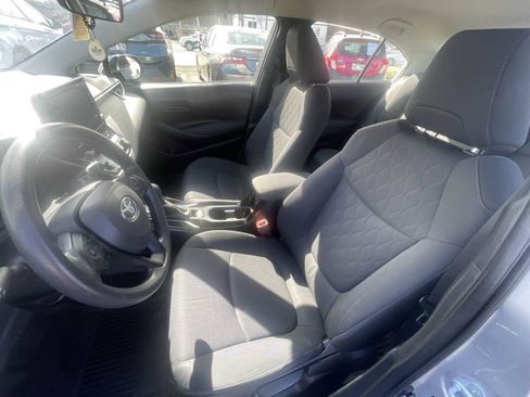 Used 2022 Toyota Corolla LE image 13