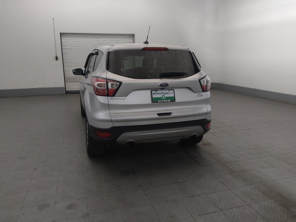 Used 2017 Ford Escape SE AWD/4WD image 6