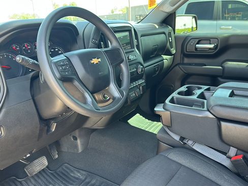Used 2023 Chevrolet Silverado 1500 Custom image 12