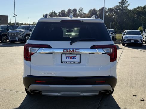 Used 2023 GMC Acadia SLT image 6