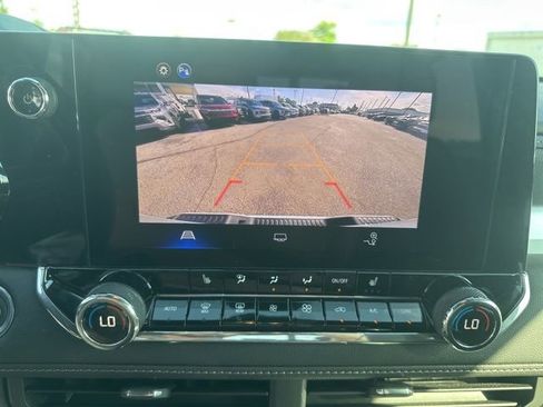 Used 2025 Chevrolet Colorado LT w/ Advanced Trailering Package AWD/4WD image 23