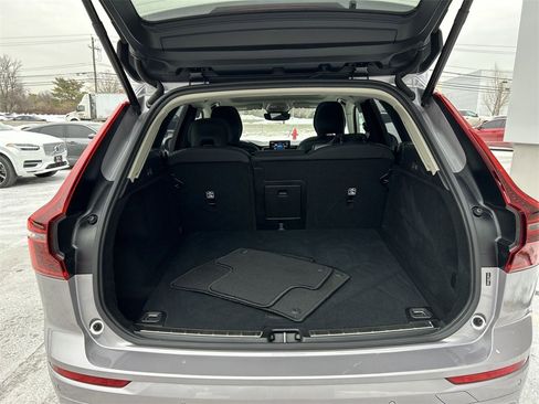 New 2026 Volvo XC60 B5 Plus w/ Climate Package image 27