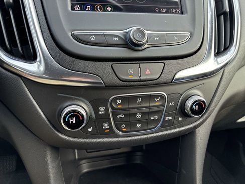 Used 2024 Chevrolet Equinox LT w/ LPO, Floor Liner Package image 17