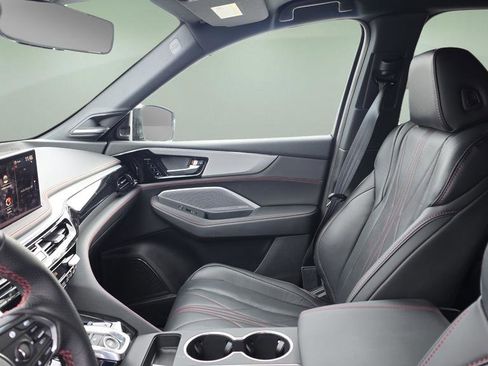 Used 2026 Acura MDX A-Spec image 12