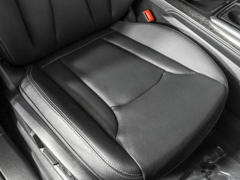 Used 2022 Audi Q8 Prestige w/ Prestige Package image 48