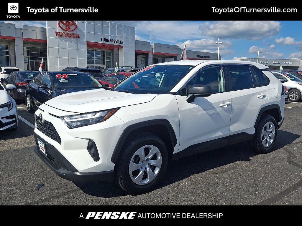 Used 2025 Toyota RAV4 LE AWD/4WD image 1