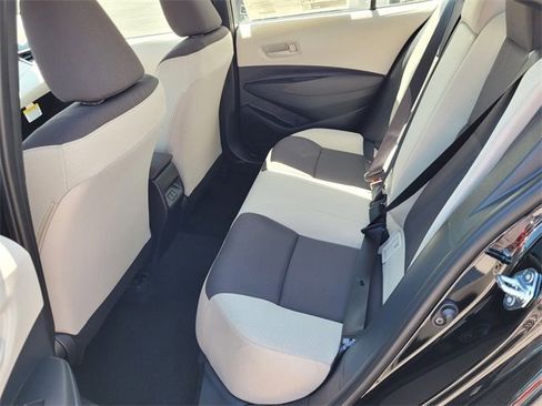 Used 2025 Toyota Corolla LE image 17