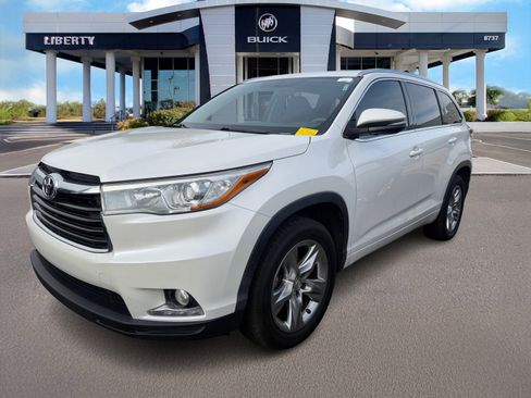 Used 2015 Toyota Highlander Limited image 4
