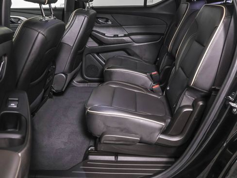 Used 2023 Chevrolet Traverse Premier w/ Redline Edition image 37