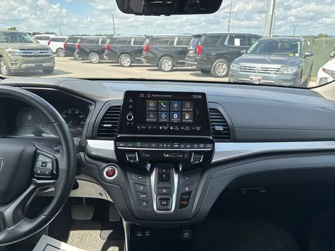 Used 2025 Honda Odyssey EX-L image 19