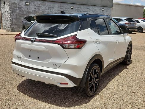 Used 2024 Nissan Kicks SR image 3