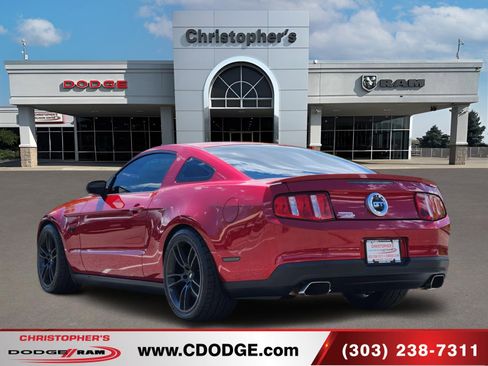 Used 2010 Ford Mustang GT RWD image 5