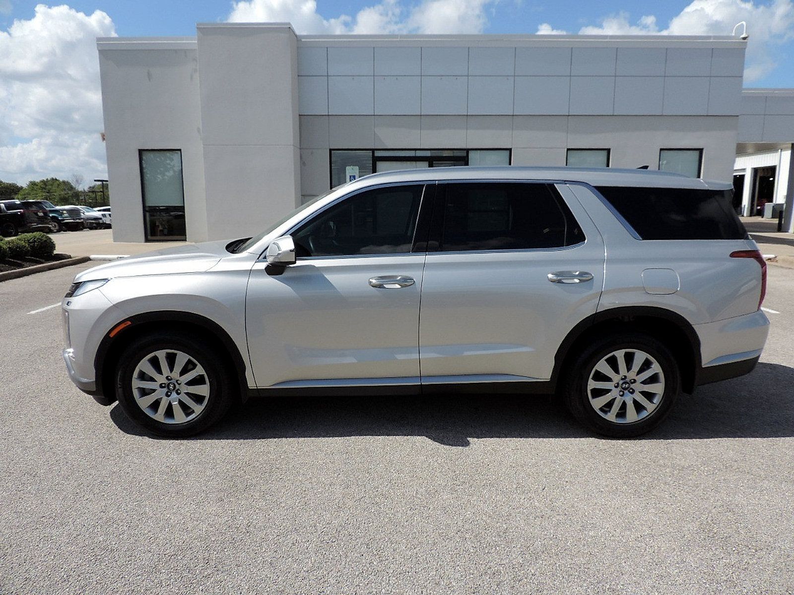 Used 2025 Hyundai Palisade SEL FWD image 8