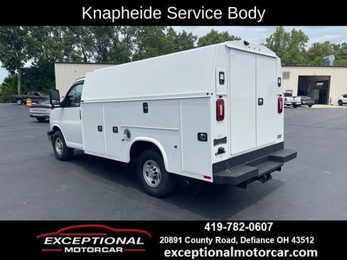 Used 2020 Chevrolet Express 3500 w/ Power Convenience Package RWD image 3