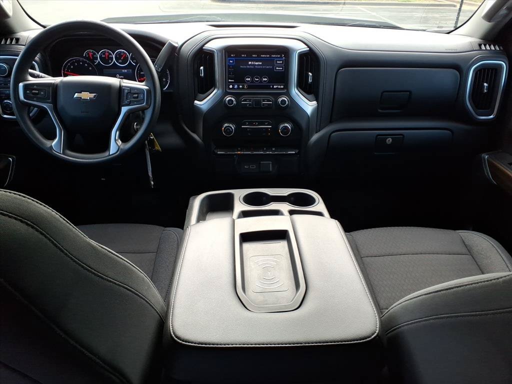 Used 2020 Chevrolet Silverado 1500 LT AWD/4WD image 25