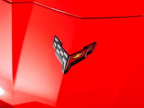 Used 2021 Chevrolet Corvette Stingray Convertible w/ 1LT image 25