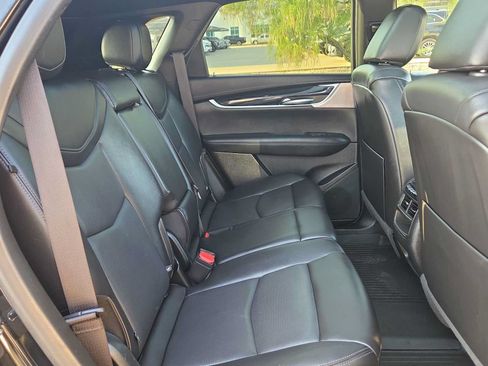 Used 2023 Cadillac XT5 Premium Luxury w/ LPO, Floor Liner Package AWD/4WD image 17