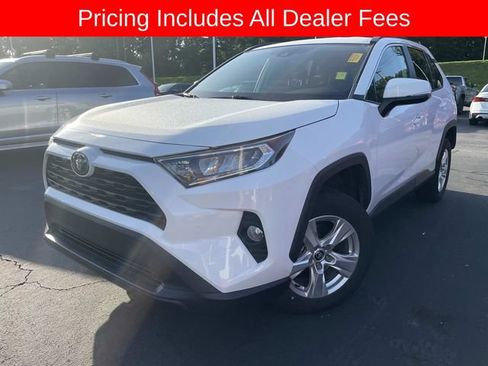 Used 2021 Toyota RAV4 XLE AWD/4WD image 1