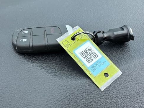 Used 2018 Jeep Compass Limited w/ Navigation Group FWD image 36