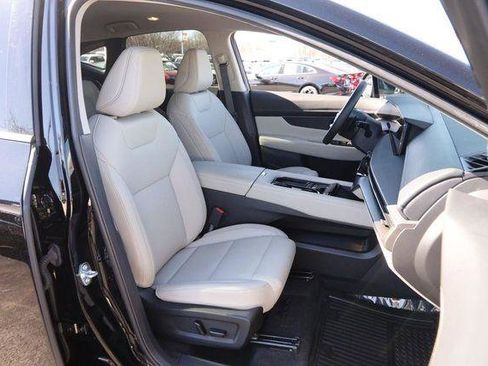 Used 2025 Nissan Murano SV image 26